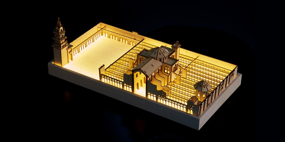 Mezquita de Córdoba iluminada